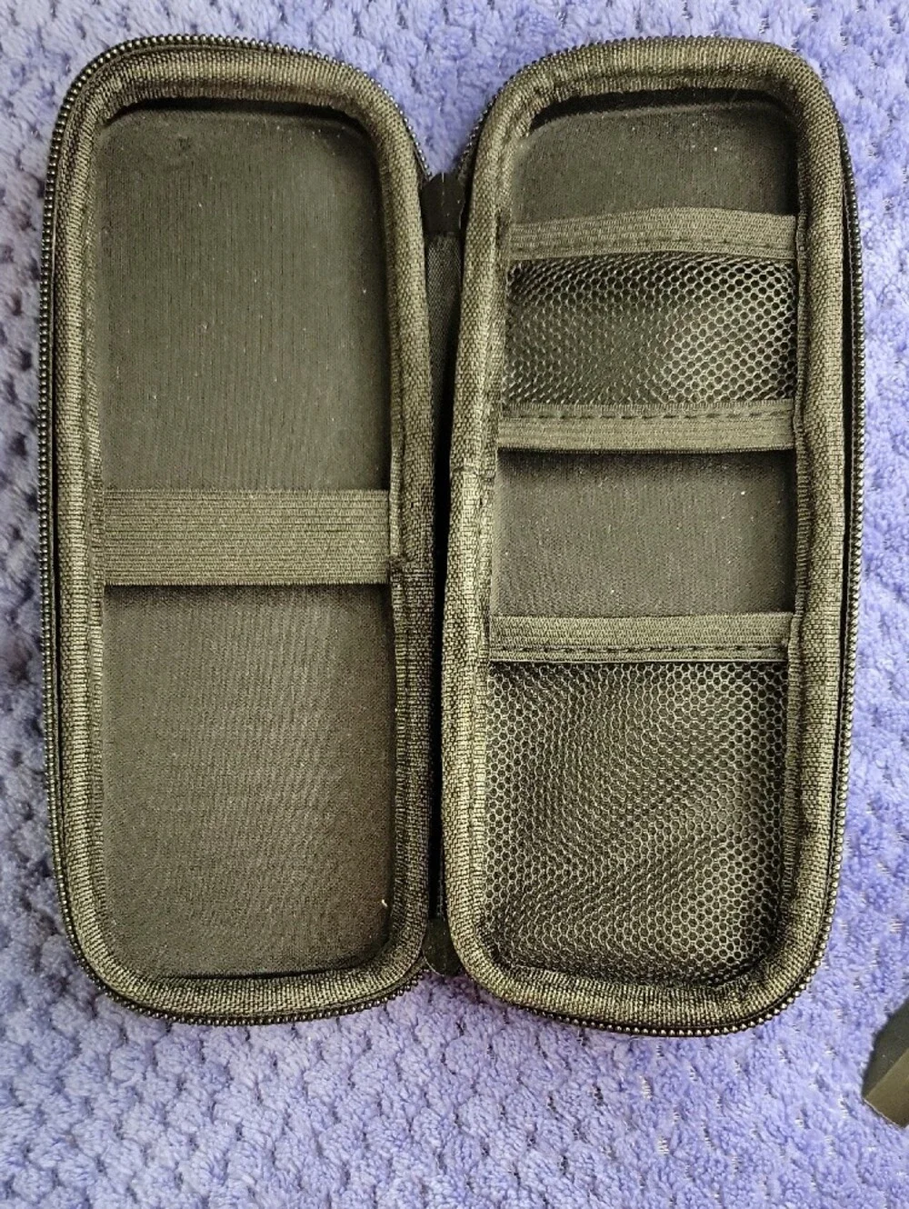 NWOT Makeup Brush Travel Set With Black Case